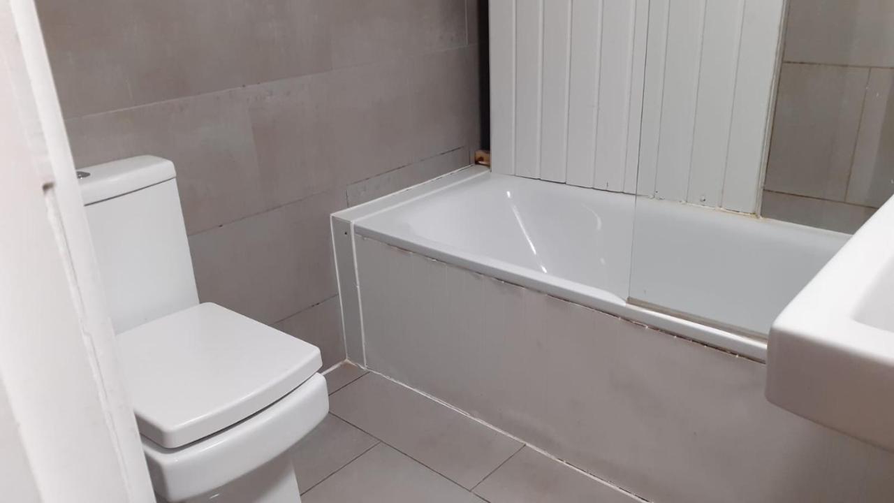 Sw16 Norbury Guesthouse Лондон Экстерьер фото