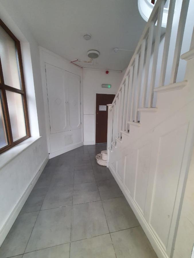 Sw16 Norbury Guesthouse Лондон Экстерьер фото